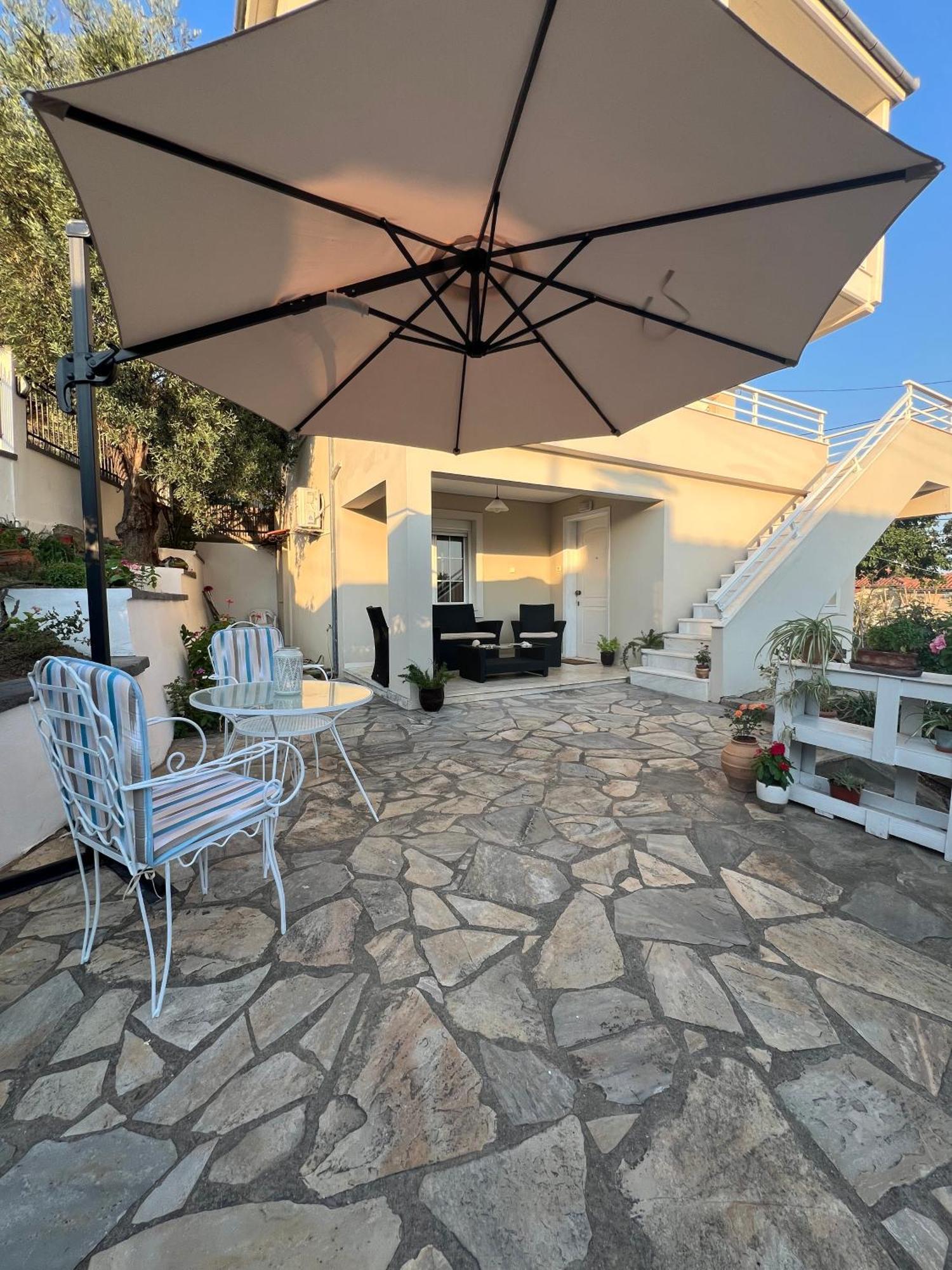 Aiolos Seaside Apartment Marathos  Extérieur photo